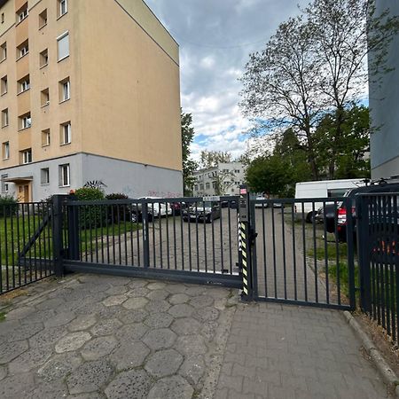 Apartament Na Dworcowej Centrum Parking Gratis فروتسواف المظهر الخارجي الصورة