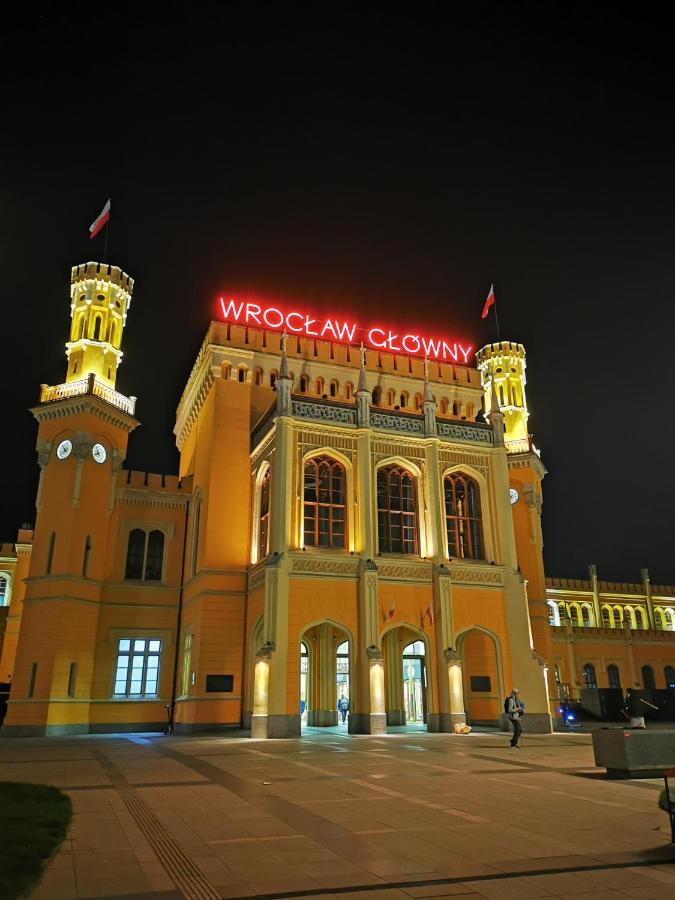 Apartament Na Dworcowej Centrum Parking Gratis فروتسواف المظهر الخارجي الصورة