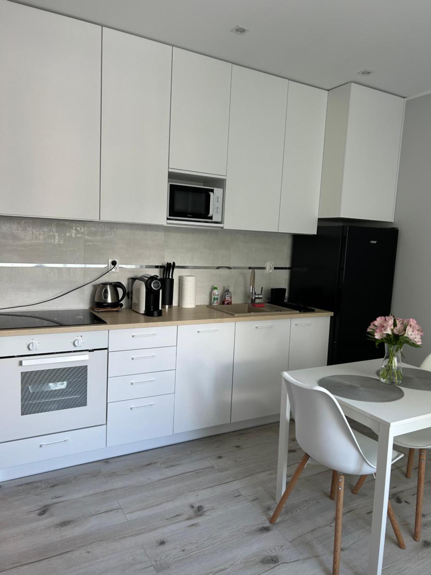 Apartament Na Dworcowej Centrum Parking Gratis فروتسواف المظهر الخارجي الصورة