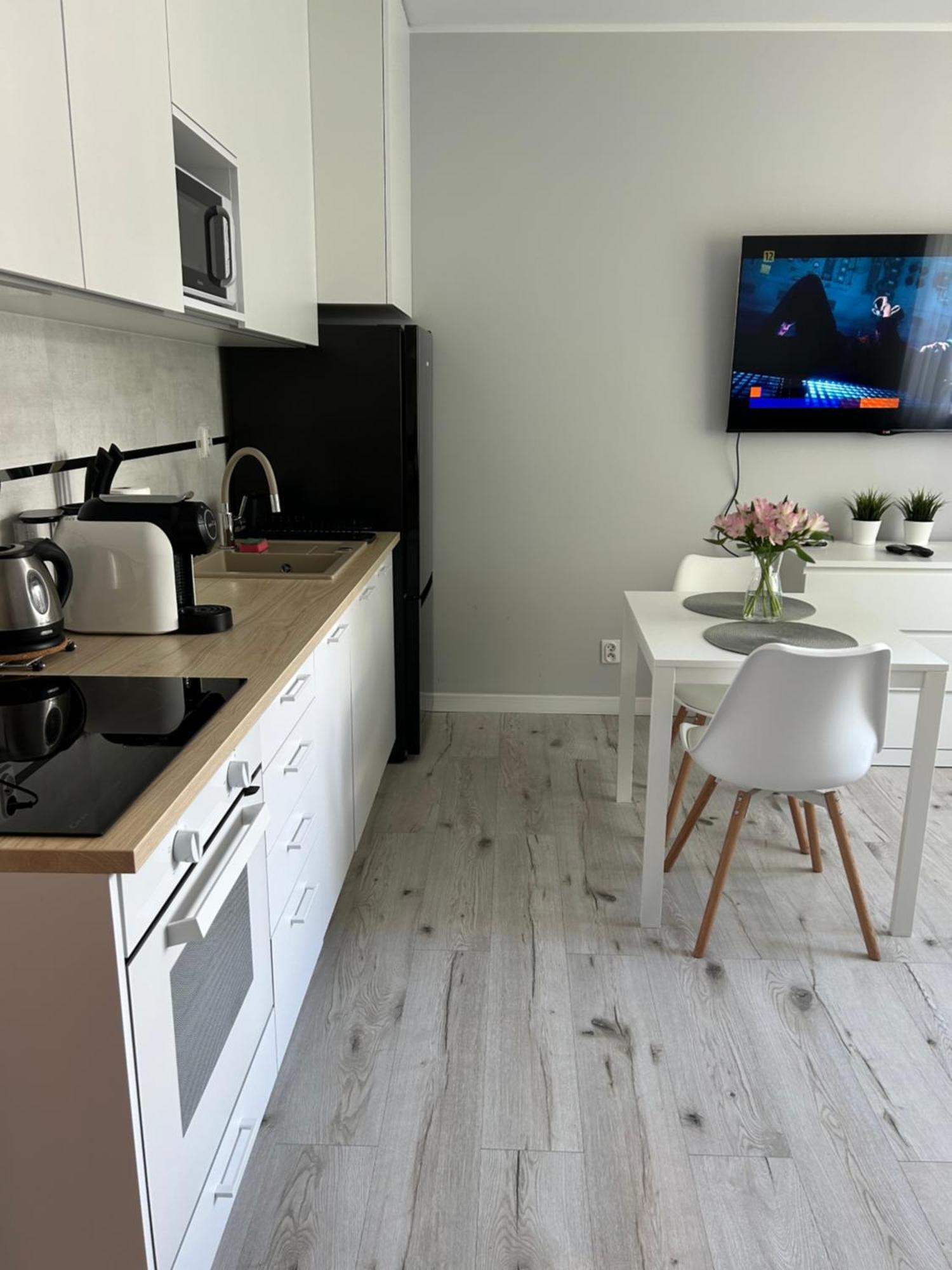 Apartament Na Dworcowej Centrum Parking Gratis فروتسواف المظهر الخارجي الصورة